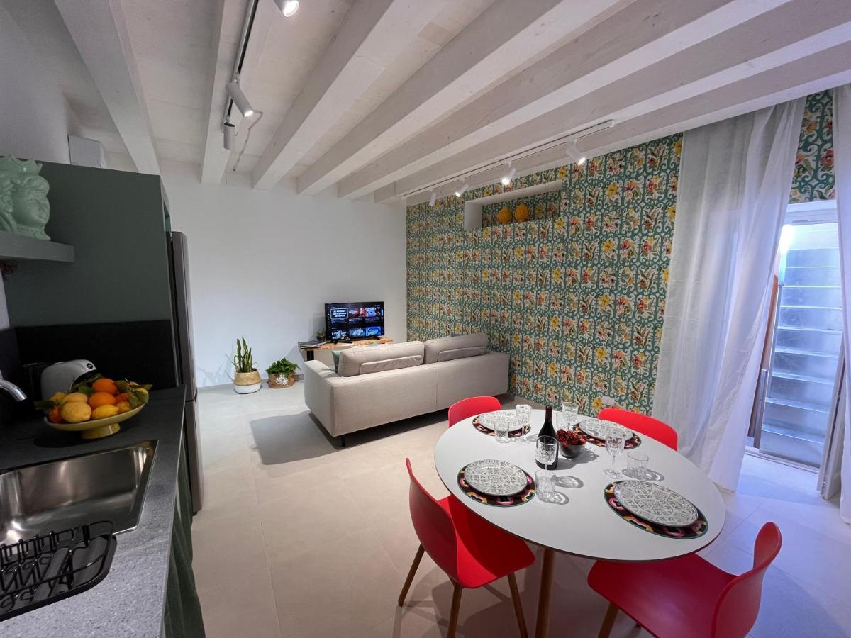 Aglaia Apartment Residence Delle Tre Grazie Szirakúza Kültér fotó